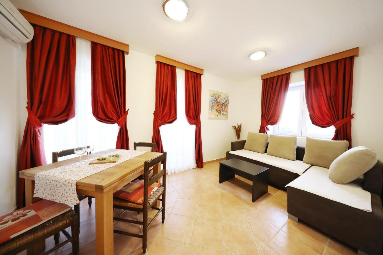 פג Apartmani "Jadran" מראה חיצוני תמונה