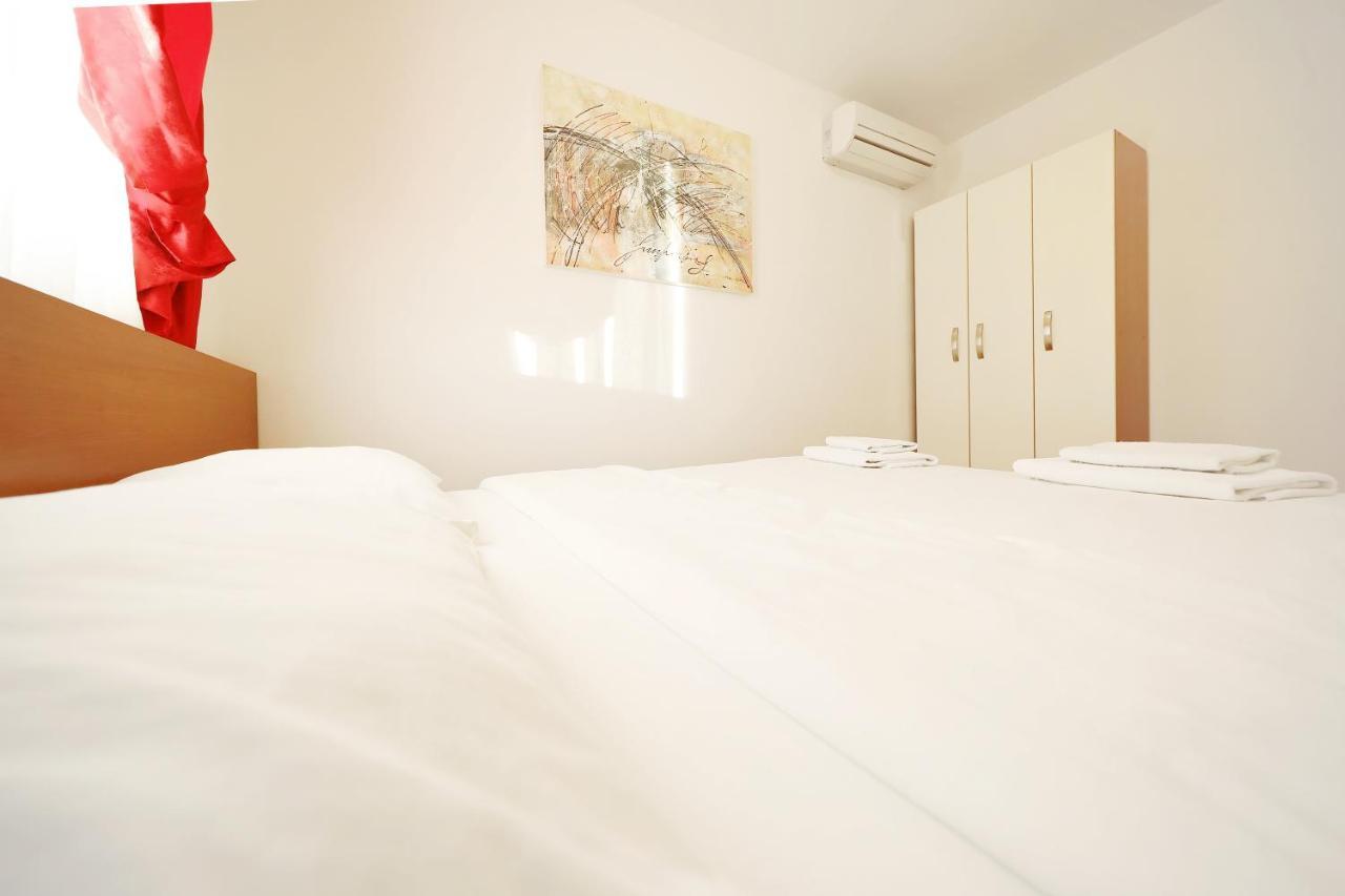 פג Apartmani "Jadran" מראה חיצוני תמונה