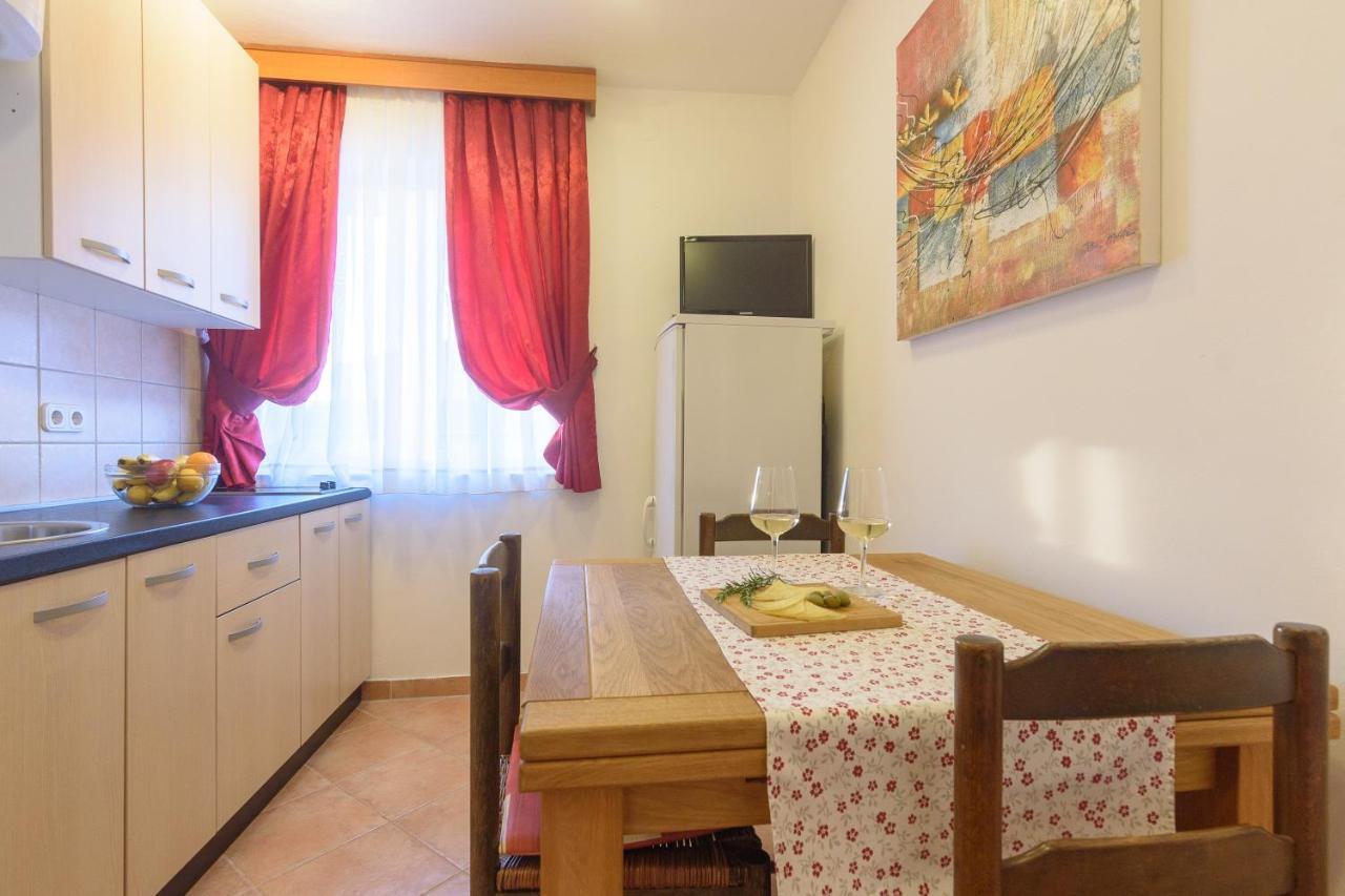 פג Apartmani "Jadran" מראה חיצוני תמונה